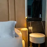 מלון Chicago 4*