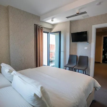 Chicago Hotel Shkodër