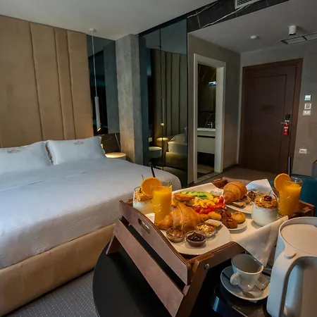 Chicago Hotel Shkoder