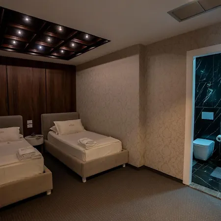 Chicago Hotel Shkoder