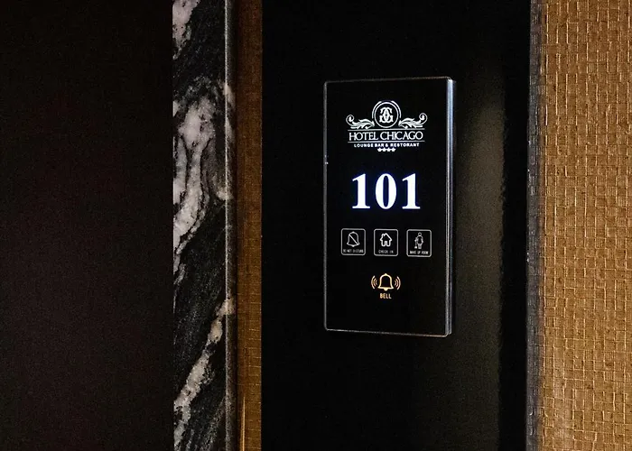 Отель Chicago 4*