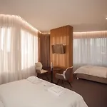 Chicago 4*