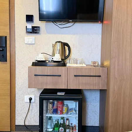 מלון Chicago 4*