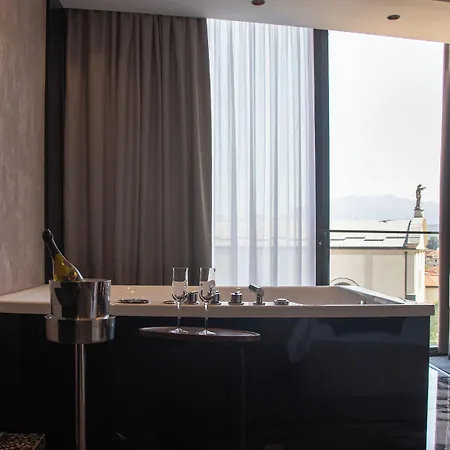 Chicago Hotel 4*
